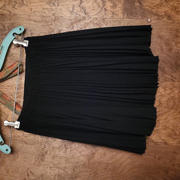 Cache Pleated Mini Skirt Size 4 - Picture 2 of 9